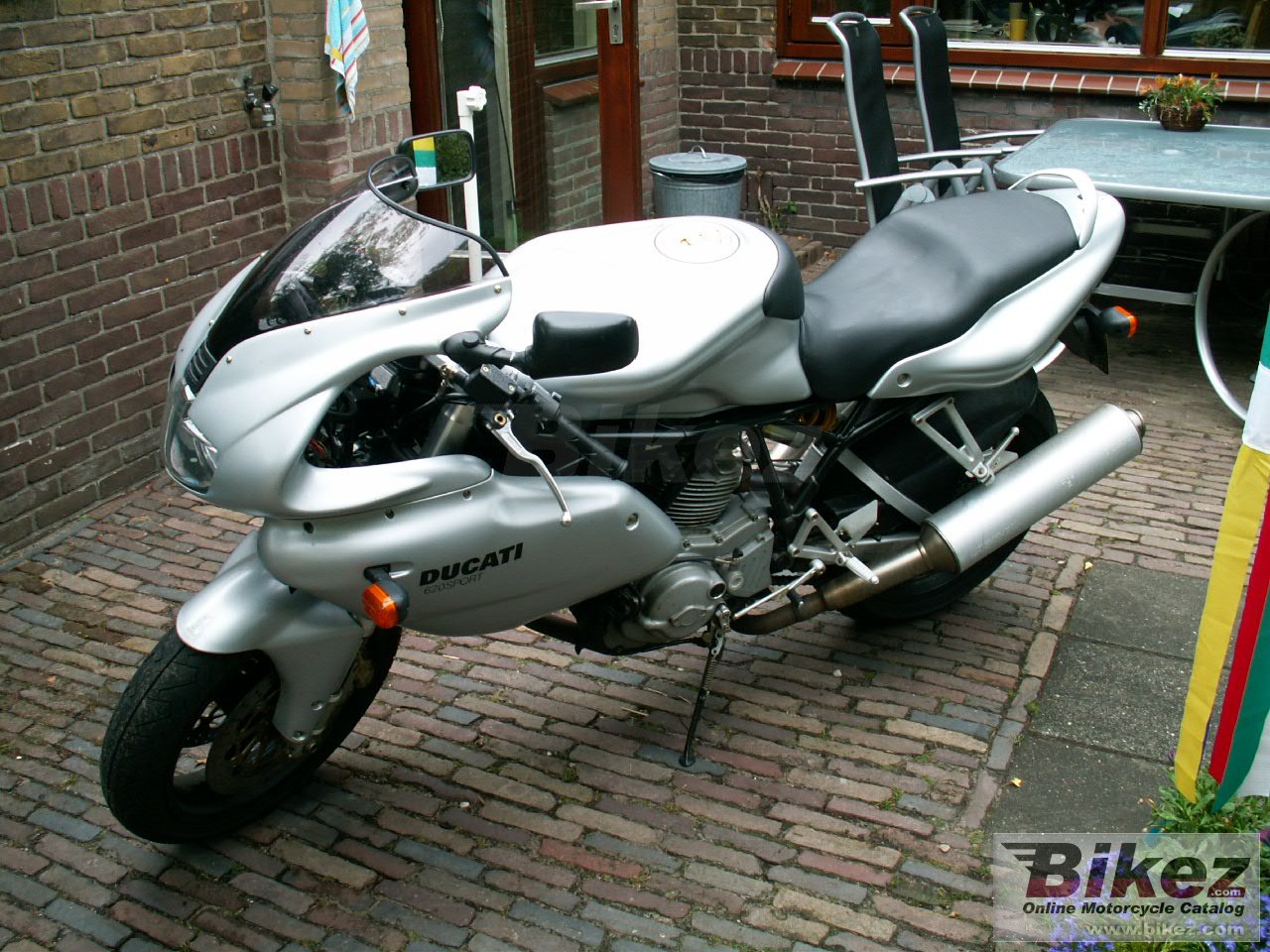 Big etherlands) 620 sport half-fairing picture and wallpaper from Bikez.com